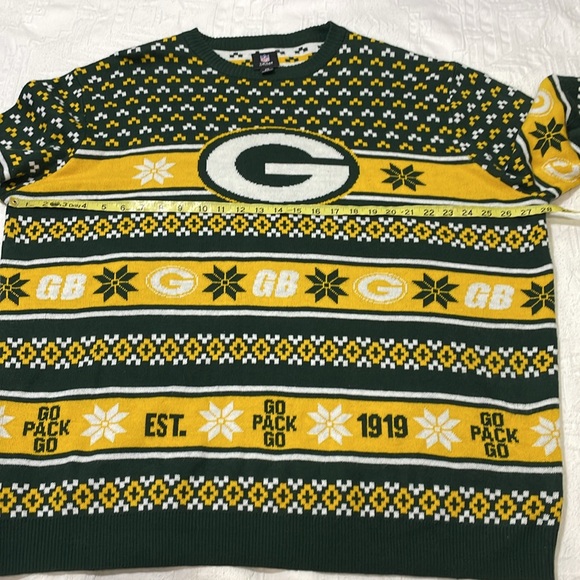 NFL Green and Yellow Crewneck Sweater - Picture 10 of 12